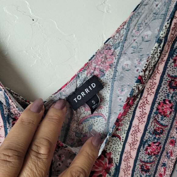 Torrid Challis Stitch Detail Tank Top - Picture 7 of 8